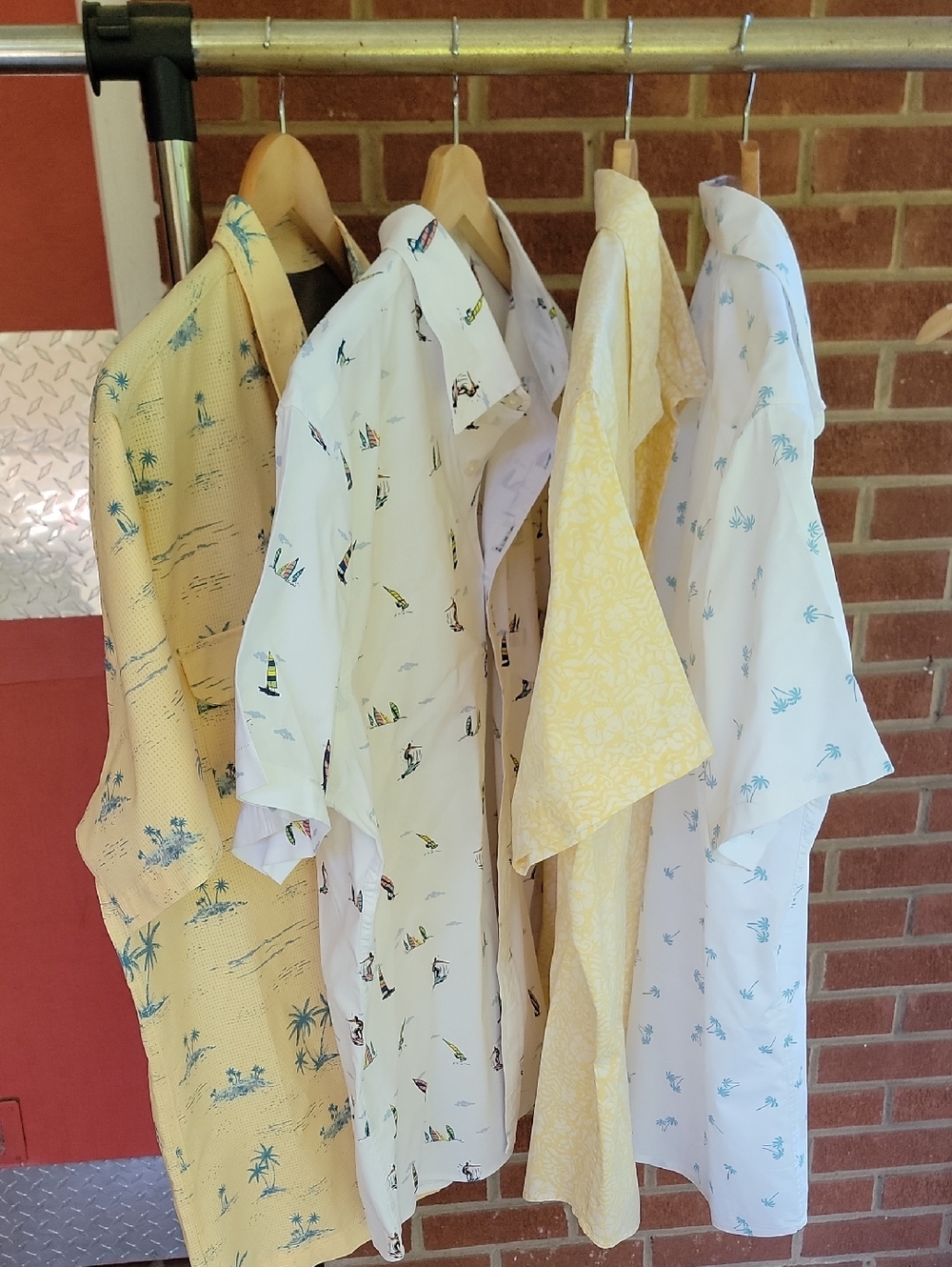 Sonoma White Shirt with Light Blue Palm Print